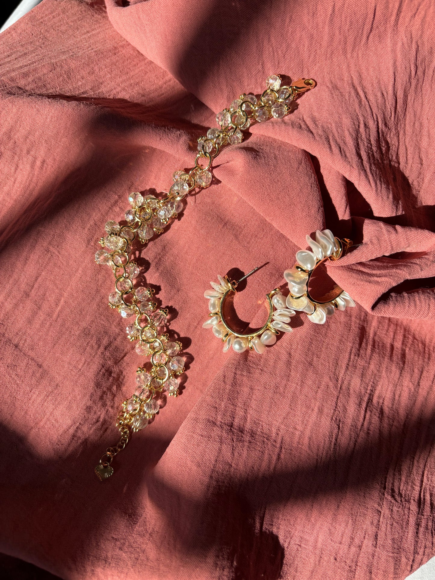 Isla Pearl Hoops