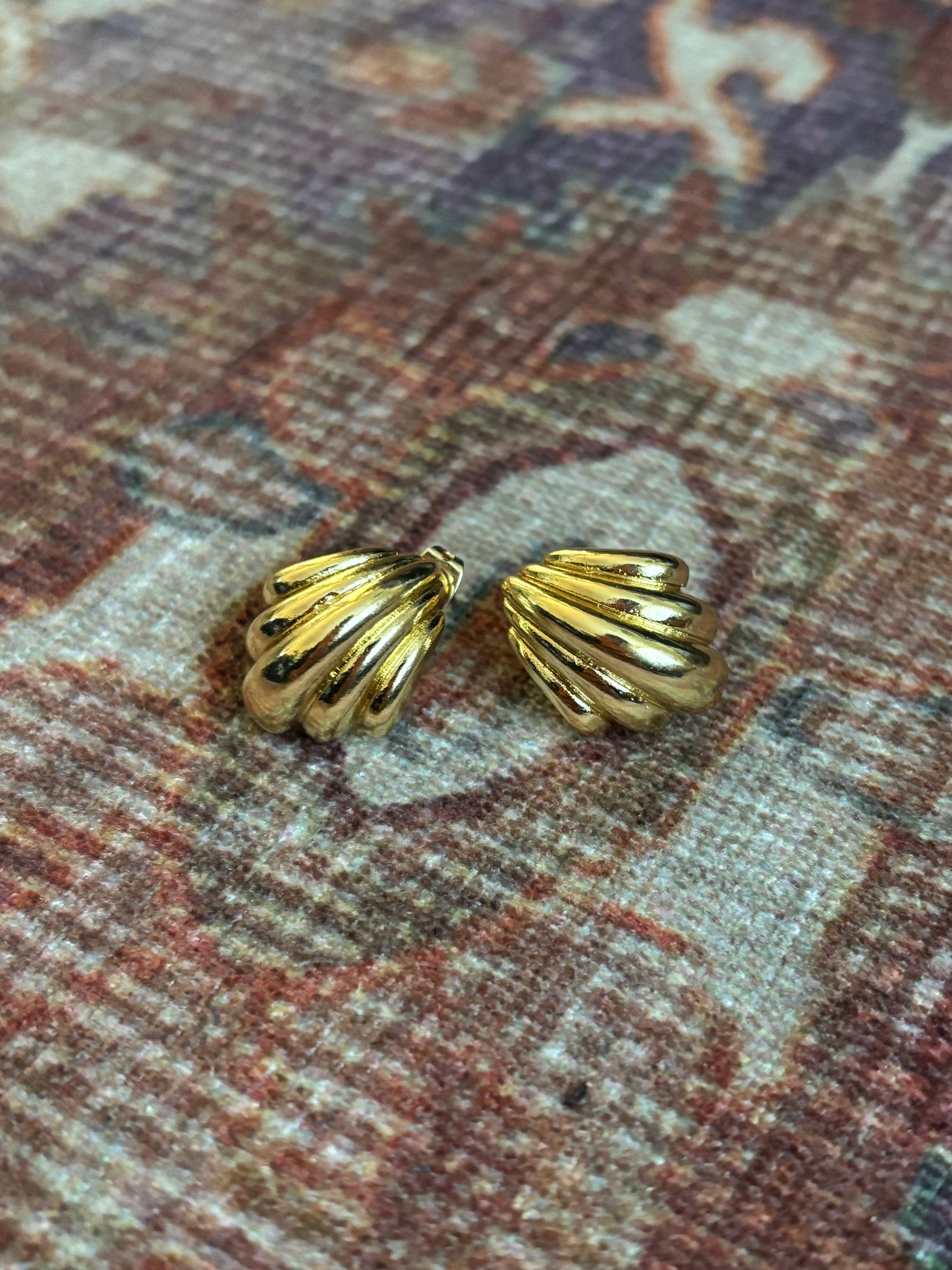 Galilea Studs