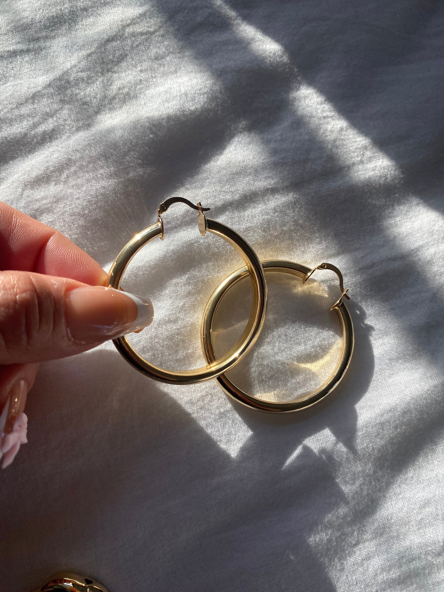 Penelope Medium Gold Hoops