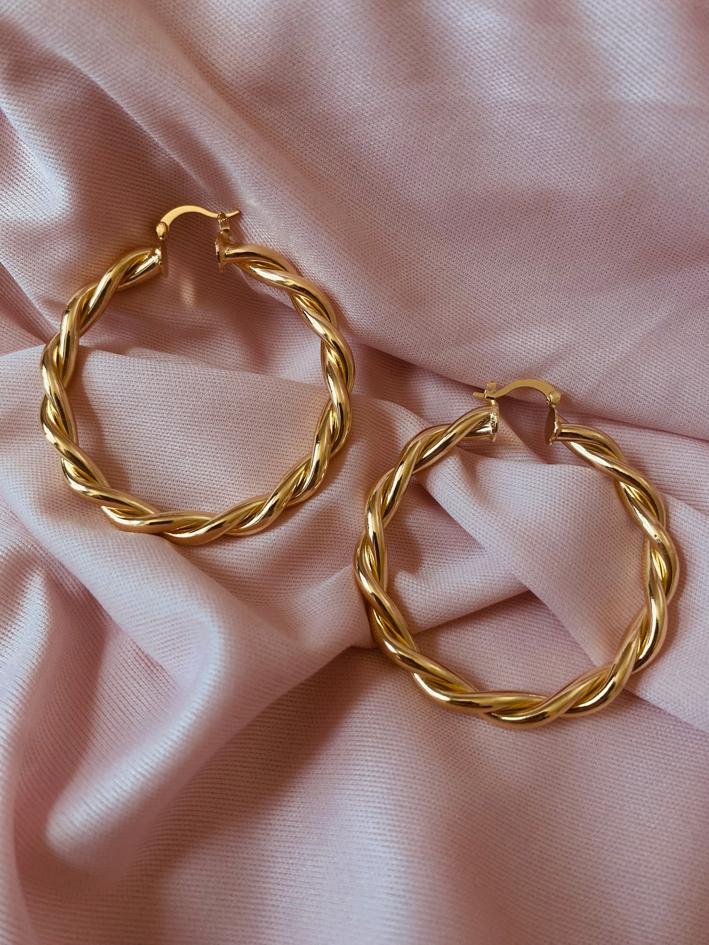 Aurora Hoops Large