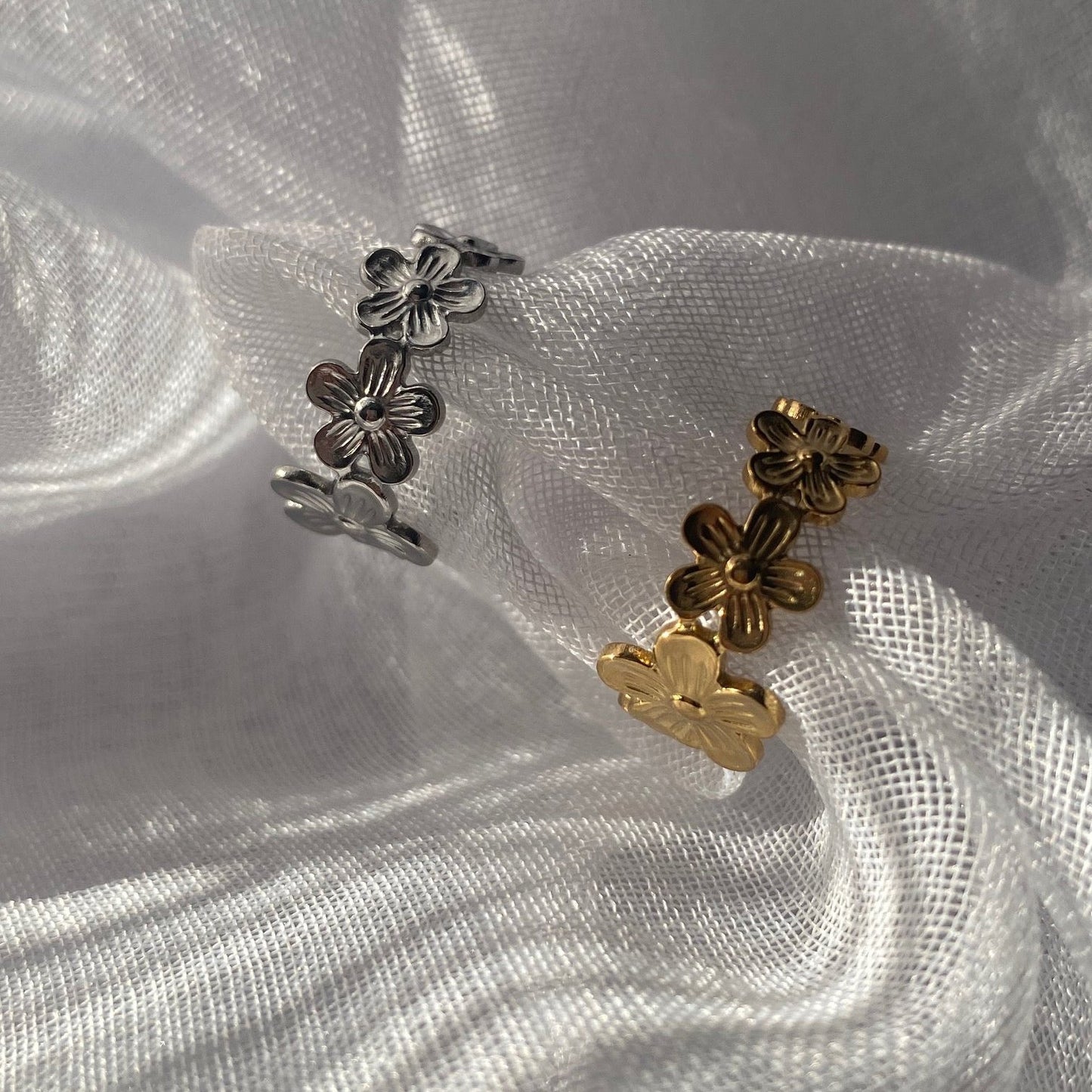 Hana  Ring