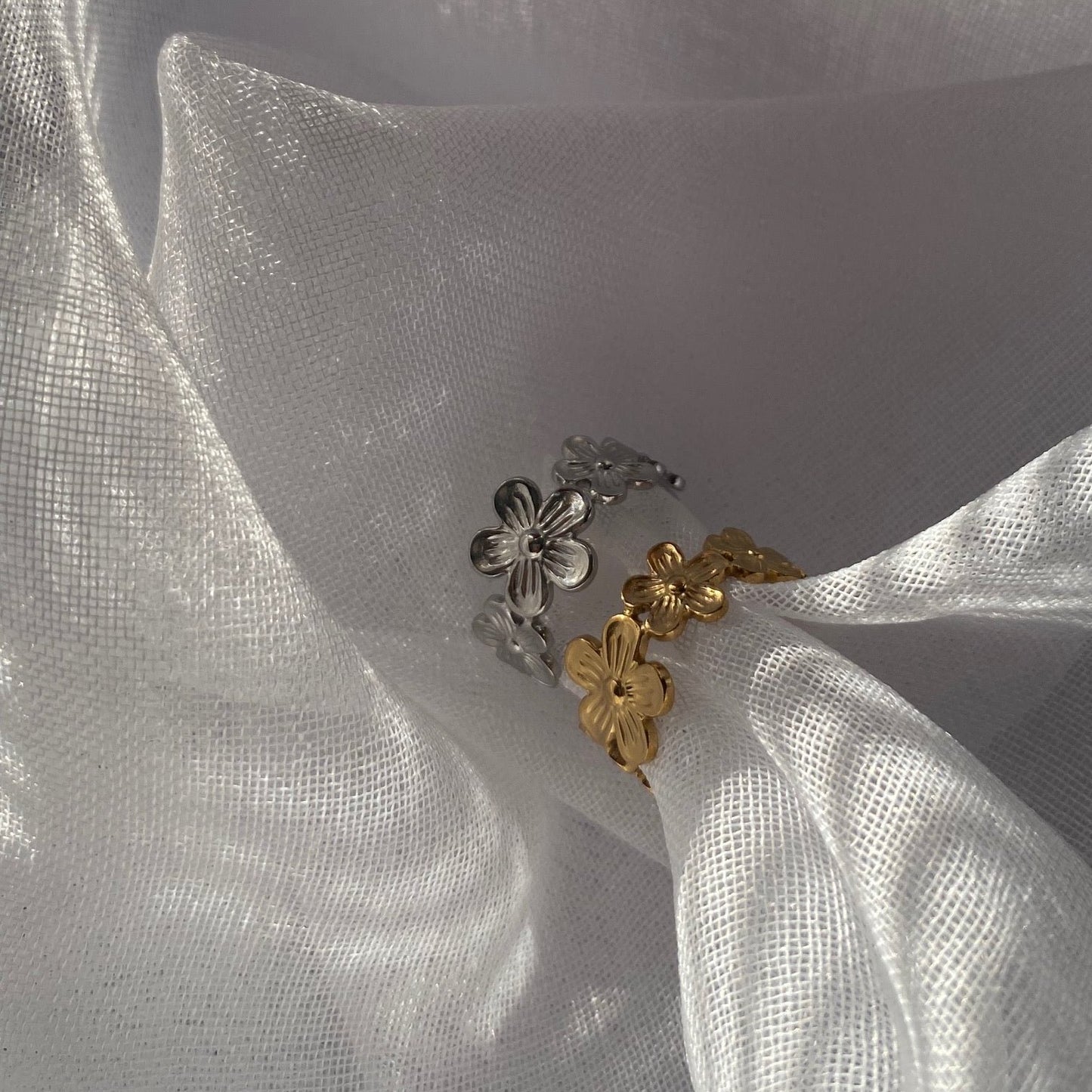 Hana  Ring