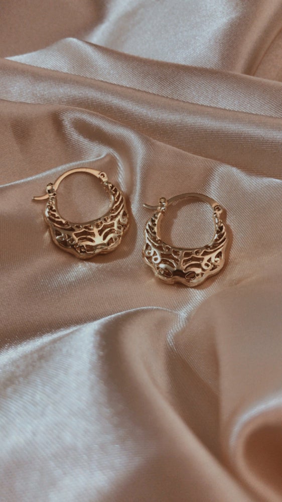 VALENTINA HOOPS