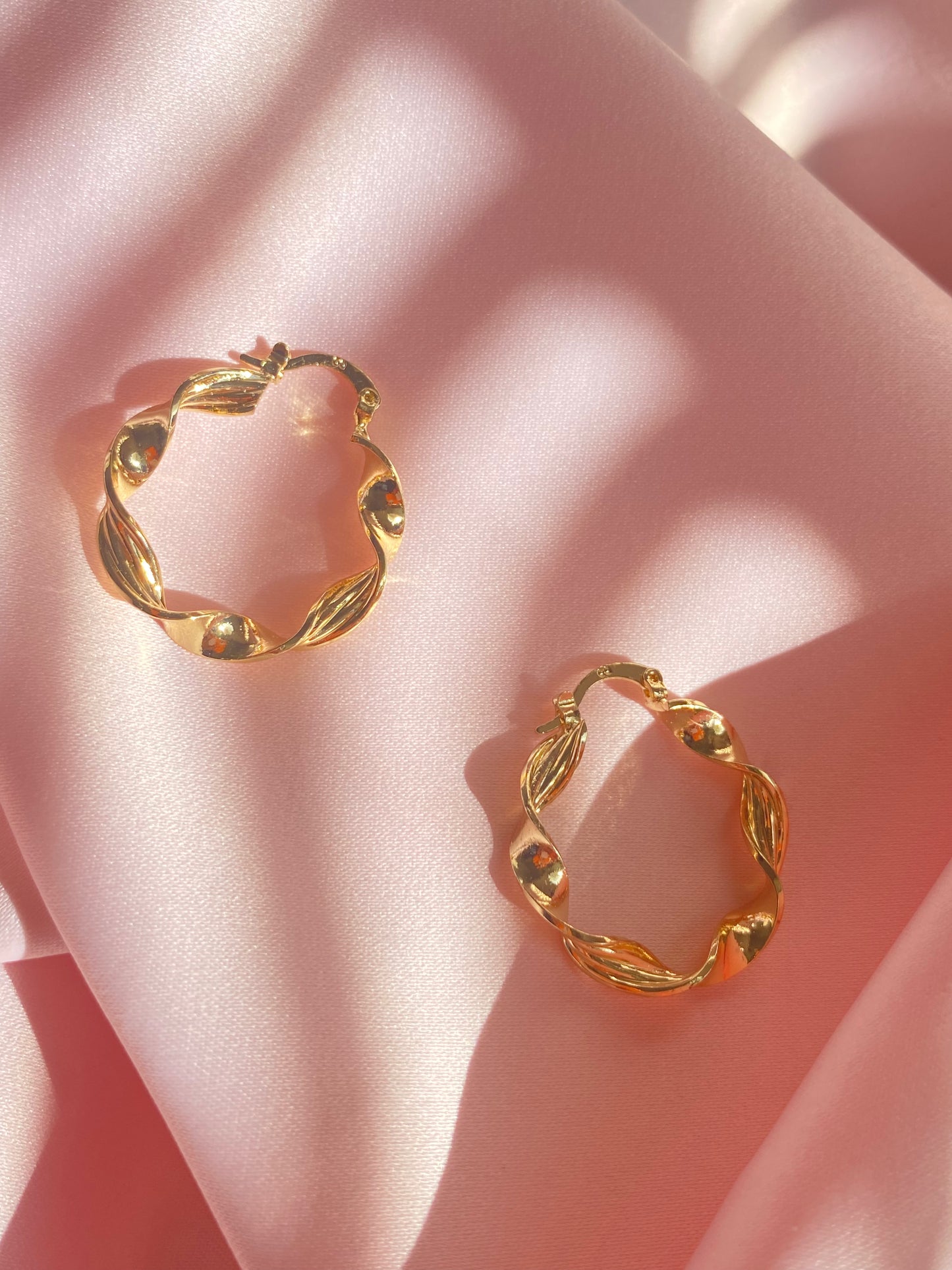 TATIANA TWIST HOOPS